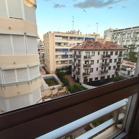 In Center With Parking In The Building דירה *