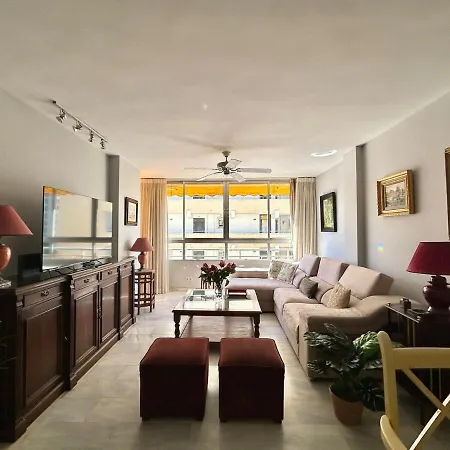 In Center With Parking In The Building *