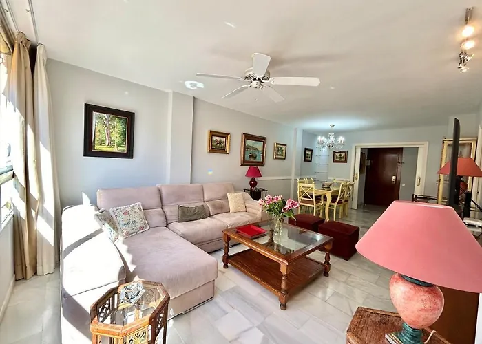 In Center With Parking In The Building Apartamento Marbella