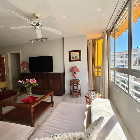 In Center With Parking In The Building Apartamento