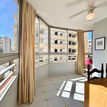 In Center With Parking In The Building Apartamento Marbella