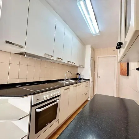 Apartamento In Center With Parking In The Building