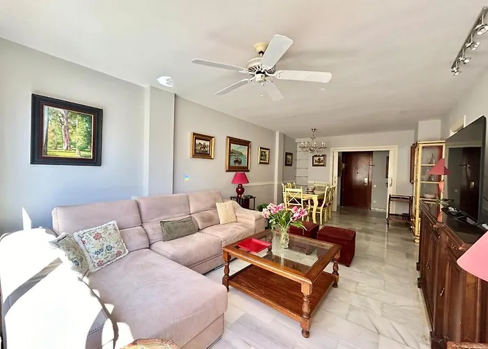 Appartamento In Center With Parking In The Building Marbella